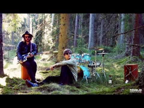 Weekend Hippies - Never Ahead Of The Game