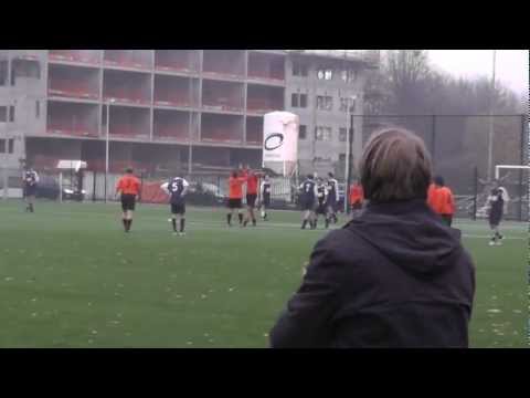 24 nov 2012 DHSC 5 - VV De Meern 9 com 1-9 Doelpunt Edwin, assist Chiel