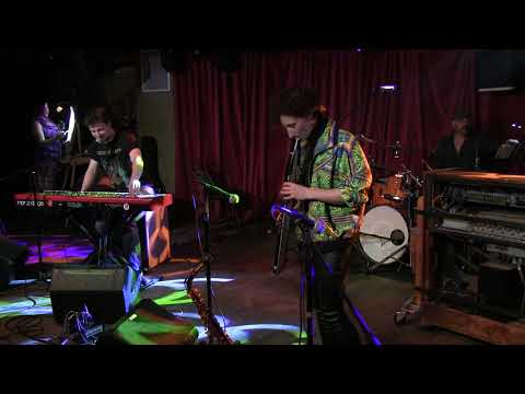 download lagu mp3 mp4 New Dew, download lagu New Dew gratis, unduh video klip New Dew