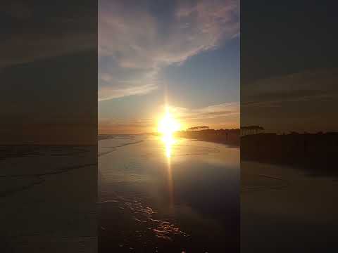 Atardecer en El Pinar, Canelones, Uruguay. Sonido de las olas.Un minuto frente al mar verano 2026