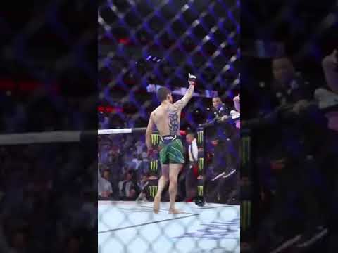 Brandon Moreno stopping Kai Kara France