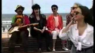 Download lagu Apa Kabar Tyo Mally Band mp3