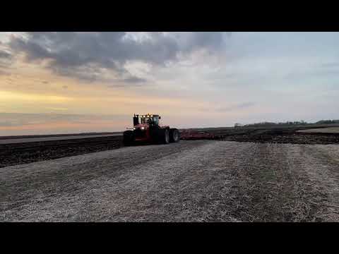 Versatile Tractor 500