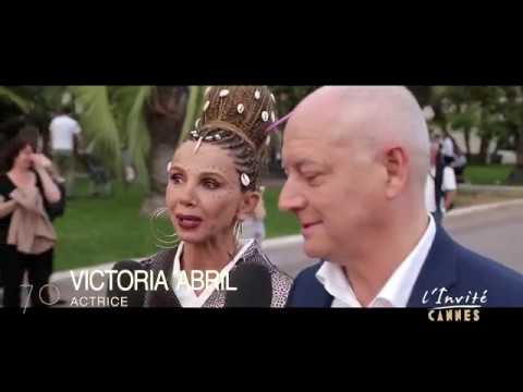 Stacy MARTIN, Bérénice  BÉJO et Victoria ABRIL font chavirer Cannes