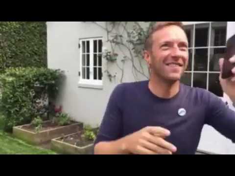 Chris Martin dancing to Shakira