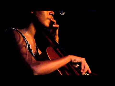 Carolina Chocolate Drops - Pretty Little Girl With the Blue Dress On.m4v
