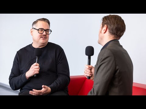 Red Sofa: Scania's Johan Lindahl on organisational transformation through digitalisation and AI