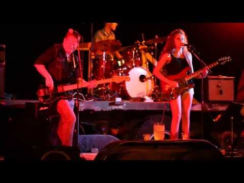The Sadie Johnson Band : Crossroads