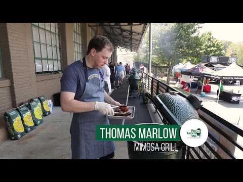 Thomas Marlow's wings on the Big Green Egg