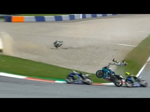 CLAMOROSO! INCIDENTE ZARCO - MORBIDELLI... ROSSI MIRACOLATO!