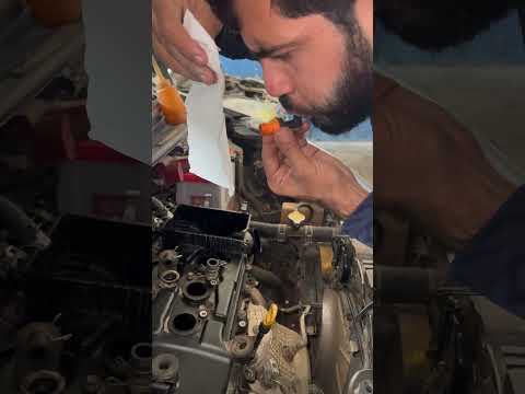 PCV Valve Check #alsharifauto #mz #shani #shortvideo  #catalyticconverter #fix #toyota #advice