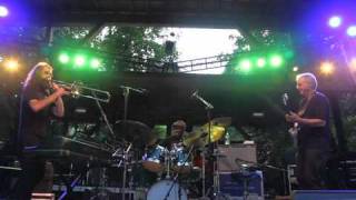 Bill Frisell,Steve Moore,Rudy Royston-CluckOldHen-26&2.m4v