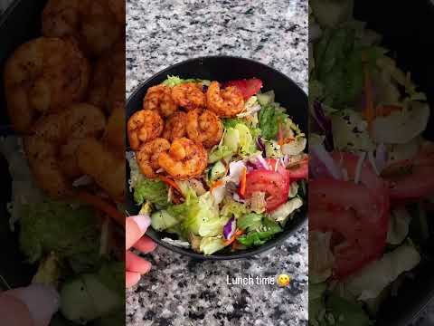 Grilled Shrimp Salad #healthyliving #salads  #whatieatinaday