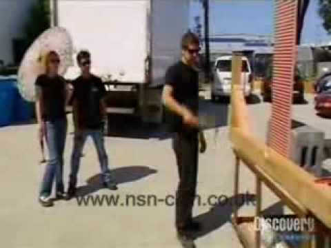 MYTHBUSTERS:Grant gets hit with a hammer