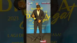 Download lagu Pelakon Lelaki Popular Redza Rosli Kekasih Hati Mr Bodyguard #anugerahdramasangat mp3