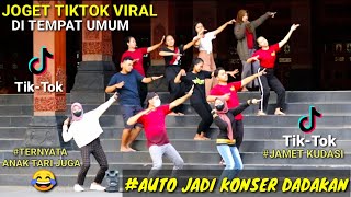 Download lagu PRANK JOGET TIKTOK VIRAL DI DEPAN ANAK CEWEK COWOK LAGI NGUMPUL AUTO HEBOH JADI KONSER DADAKAN HAHA mp3