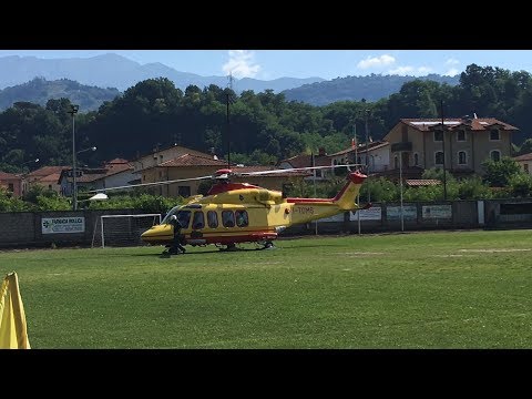 Pensionato grave dopo la caduta da una scala