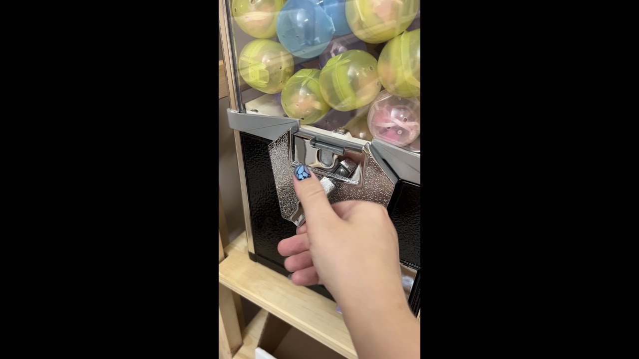 Vending a mystery misfit enamel pin order for Megan! 🔮 #bandofweirdos