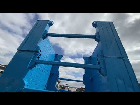 MANHOLE SHORING SUPPORT / TRENCH BOX...4949. - Image 2