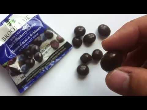 Brookside Fruit Flavored Centers dark chocolate acai & blueberry review