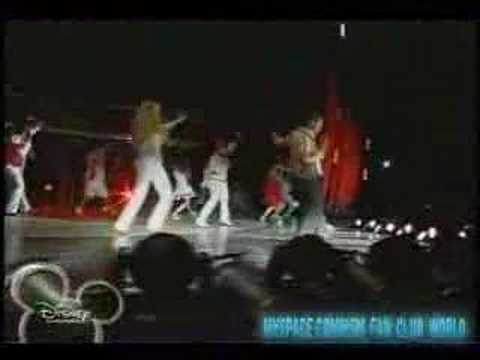 HSM:The Concert-*We're All In This Together*(mexico)