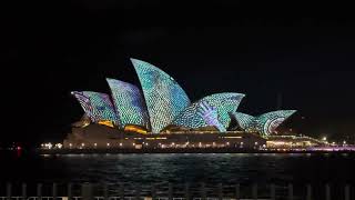 Sydney VIVID Show 2025. シドニー・オペラハウスも変わりました。😊