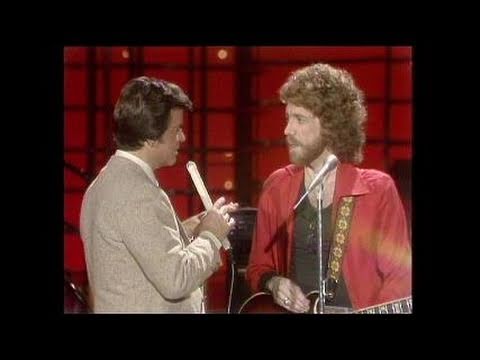 Dick Clark Interviews Bob Welch - American Bandstand 1982