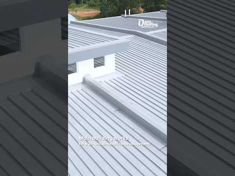 A consistent build, from one unit to the next. HICONDEK®40 in Rocky Grey brings a sharp, uniform look across all 31 shop offices with a system that installs clean and performs without fuss over time.