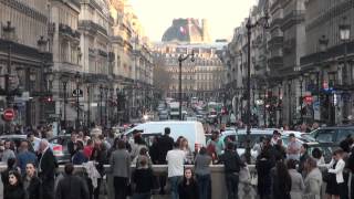 preview picture of video 'Around the Paris Opera at Rush Hour'