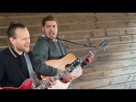 Rilan and the Bombardiers - Freeman