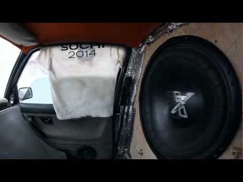 Soundstream X3 18+DD Z2HV - VW Golf II