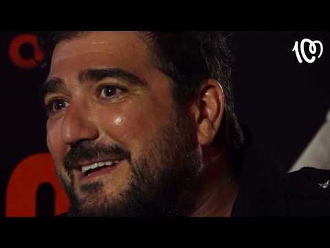 Antonio Orozco juega a "100% único"