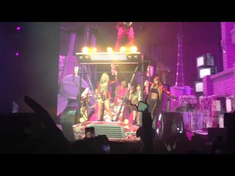 140823 AON in Bangkok - Pretty Boy (2ne1) @Tofu Music Festival 2014