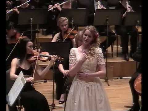 Nikola Uramová - aria Mimì "Si, mi chiamano Mimì "