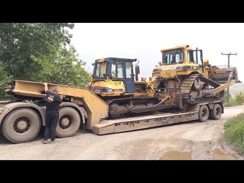 Loading The Caterpillar D6 And Komatsu Bulldozers - Fasoulas Heavy Transports