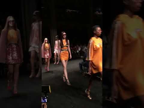 Artheartsfashion Custo Barcelona Fashion Show Sep 11 2022 New York Fashion Week