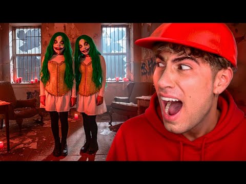 ALEJO IGOA FOUND THE CLOWN'S TWINS IN THE ASYLUM 😨😨 * at the Clown Circus!