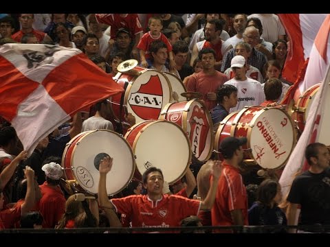 "Video especial: 50 minutos de BOMBOS." Barra: La Barra del Rojo • Club: Independiente