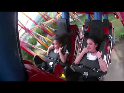 Allana desmaiando na Fire Whip montanha russa