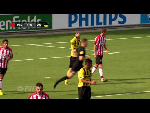 Koen Oostenbrink (6) - PSV O19  VVV Venlo O19  3-0