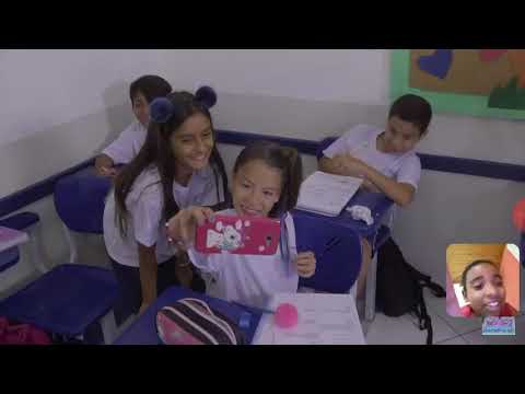 Reagindo  a aluna  exemplar  -clipe oficial planetas das gêmea s