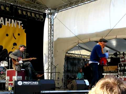 Jan Plewka Rauchhaussong Hamburg 26.03.2011 Anti AKW Demo Fukushima mahnt