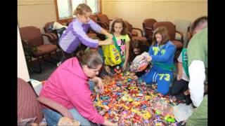 preview picture of video 'Tipp Troy OH Pediatric Dentist & Tipp City Girl Scouts Halloween Candy Collection 2012'