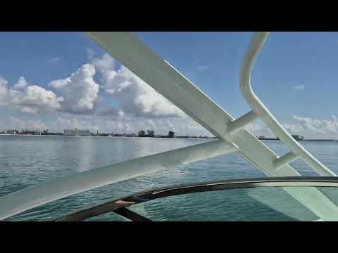 2018 Robalo R317 Dual Console Video