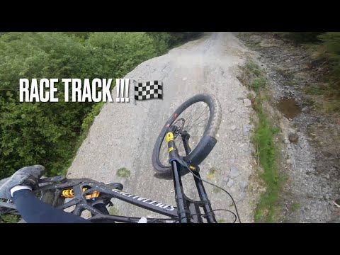 Race Track At Dyfi Bikepark!! (Perfect Conditions)