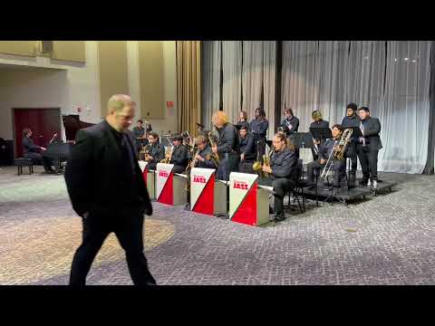 Navarro College Jazz Band performs "Hunting Wabbits" by Gordon Goodwin