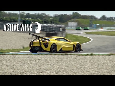1100HP Zenvo TSR V8 Twin-Supercharged - Active Wing & Crazy Accelerations !