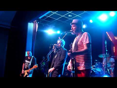 Yeti Girls 29.09.2017 HdJ Düsseldorf - Blister in the Sun, Luna