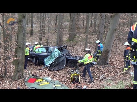 Tödlicher Verkehrsunfall auf K1017 bei Rutesheim - 23.03.2015