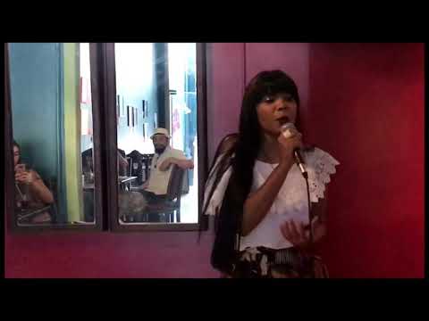 Não Creio em mais nada_Gina Lobrista